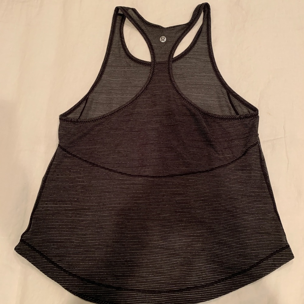 Lulu Lemon Razorback Tank Top - Picture 4 of 5